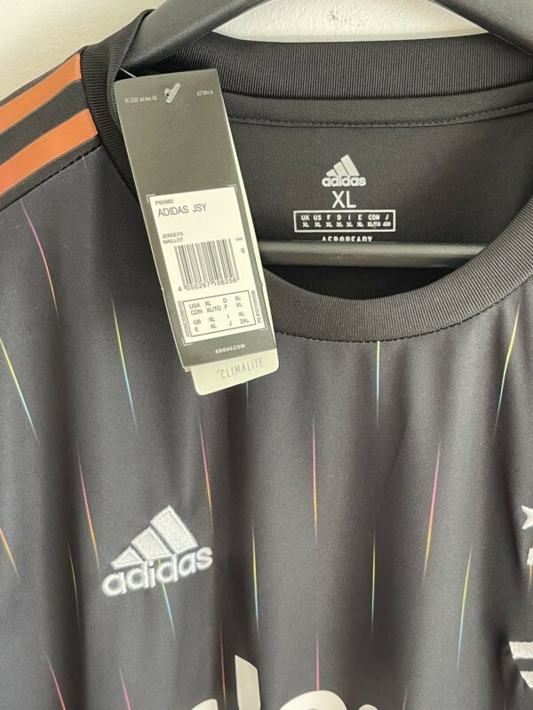 Maillot et short Juventus Extérieur 2019/20 Adultes étiquette