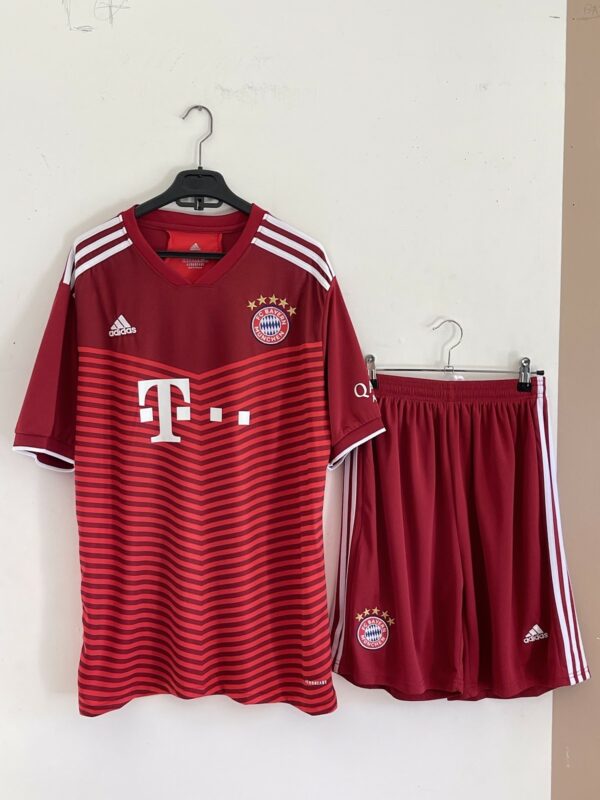 Maillot et Short Bayern Munich Domicile 2019/20 Adultes Montage