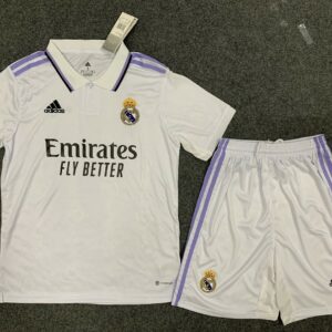 Ensemble Football Maillot et short Adultes et Enfants Real Madrid Domicile 2022/2023